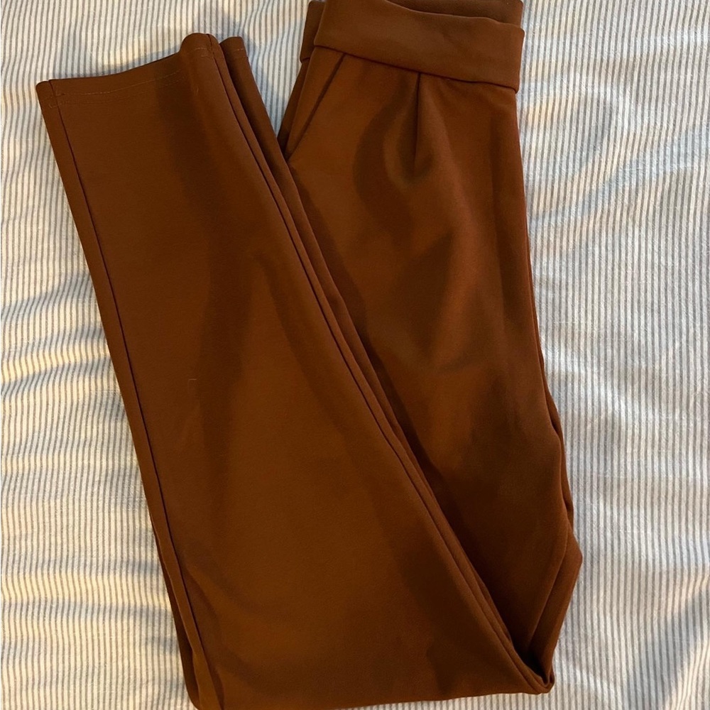 Dress pants / trousers